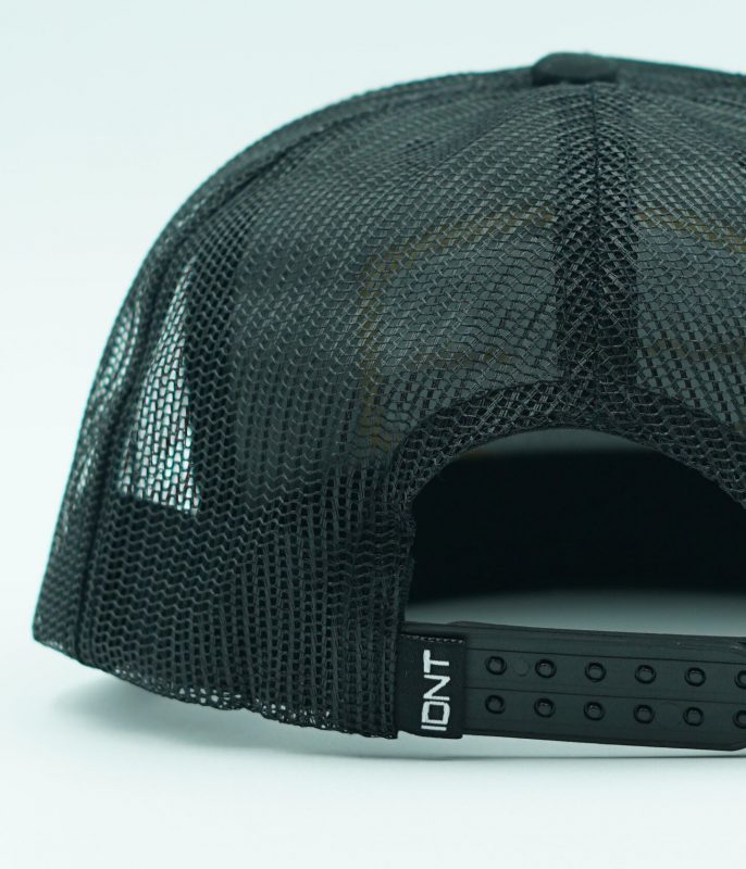 IDNT® Muna Cap mesh black – trucker cap breathable streetwear Barcelona