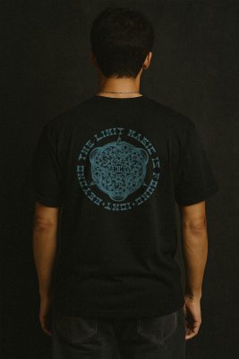 Snake t-shirt black organic cotton IDNT model back 2